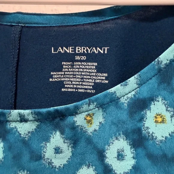 Lane Bryant 18/20 Teal Ikat Print Blouse | Flowy Short Sleeve Plus Size Top - Picture 7 of 7